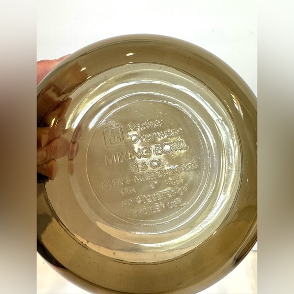 Anchor Hocking Amber 1 Quart 1056 and 1.5 Quart 1057 Glass Nesting Mixing Bowls - Picture 3 of 5